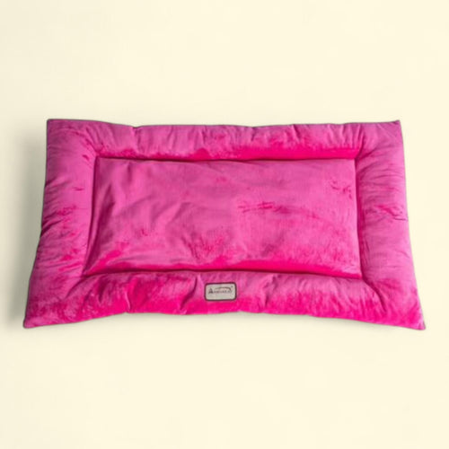 Armarkat Cat or Dog Bed Mat, Luxe Velvet, Vibrant Pink, Medium